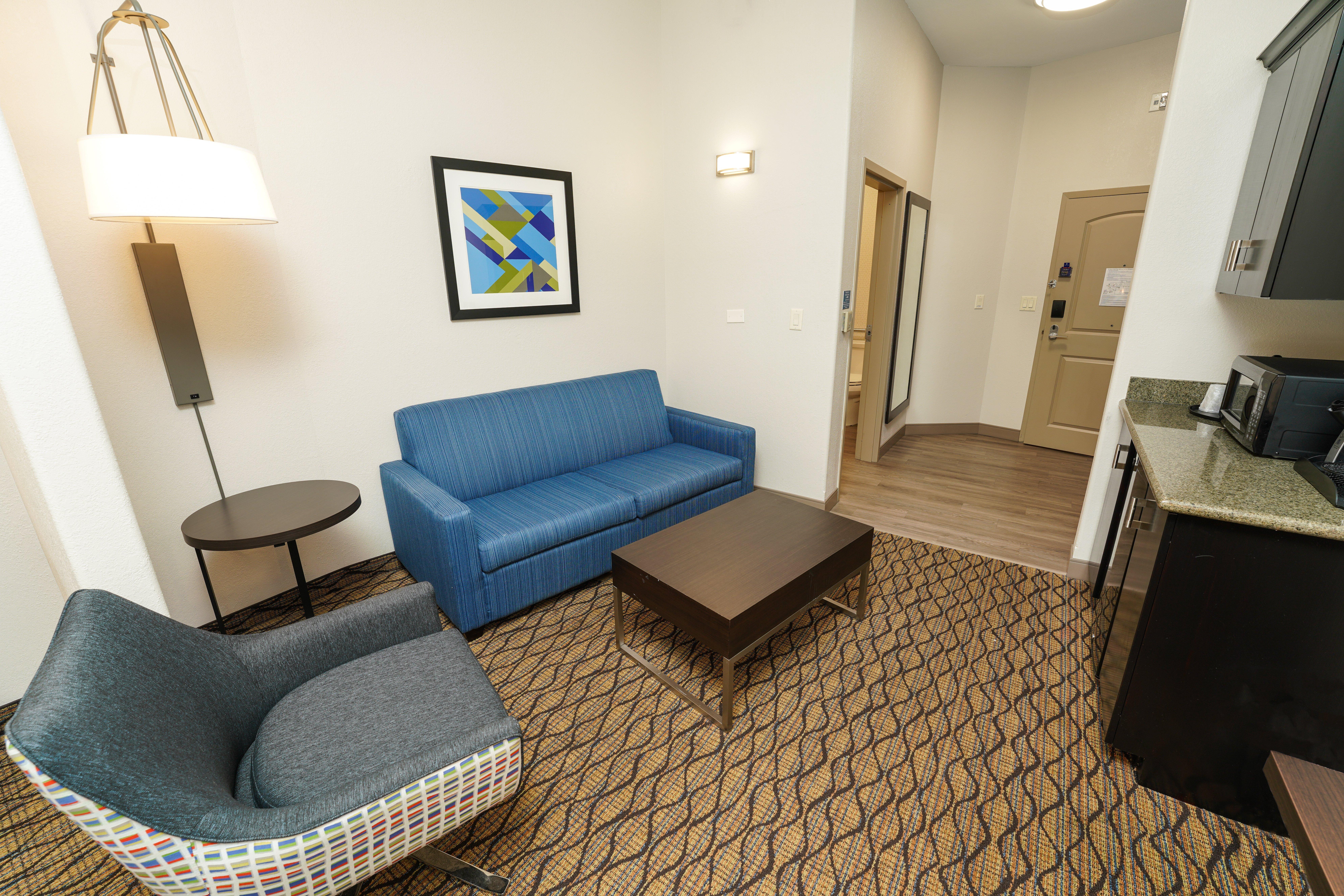 Holiday Inn Express And Suites Springfield Medical District By Ihg Exterior foto